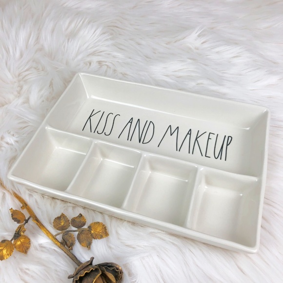 Rae Dunn "KISS AND MAKEUP" Tray Organizer NEW - Picture 5 of 8